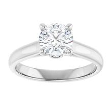 Charger l'image dans la galerie, Round Diamond Engagement Ring