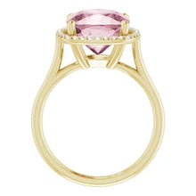 Charger l'image dans la galerie, 14k Yellow Gold Rose Quartz and Diamond Ring