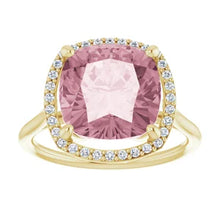 Charger l'image dans la galerie, 14k Yellow Gold Rose Quartz and Diamond Ring
