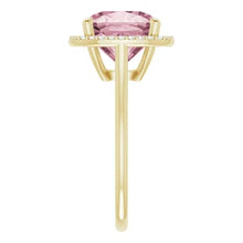 Charger l'image dans la galerie, 14k Yellow Gold Rose Quartz and Diamond Ring