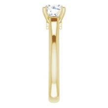 Charger l'image dans la galerie, Round Diamond Engagement Ring