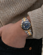 Load image into Gallery viewer, Champagne Mini II