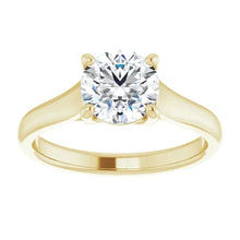 Load image into Gallery viewer, 14k Yellow Gold Round Brilliant Engagement Ring
