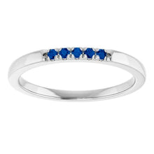 Charger l&#39;image dans la galerie, White Gold Blue Sapphire Ring
