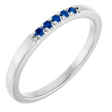 Charger l&#39;image dans la galerie, White Gold Blue Sapphire Ring
