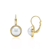 Charger l'image dans la galerie, ROUND PEARL LEVERBACK EARRINGS
