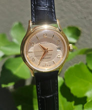 Charger l'image dans la galerie, Lugano Automatic 40 MM Yellow Gold
