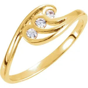 10k White or Yellow Gold Diamond Ring