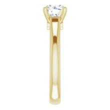 Load image into Gallery viewer, 14k Yellow Gold Diamond Engagement Ring
