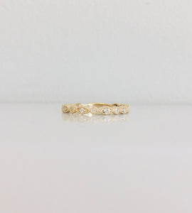 10k White or Yellow Gold Diamond Wedding Band