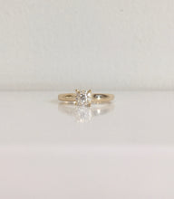 Charger l&#39;image dans la galerie, Bouquet® by Max Strauss Engagement Ring
