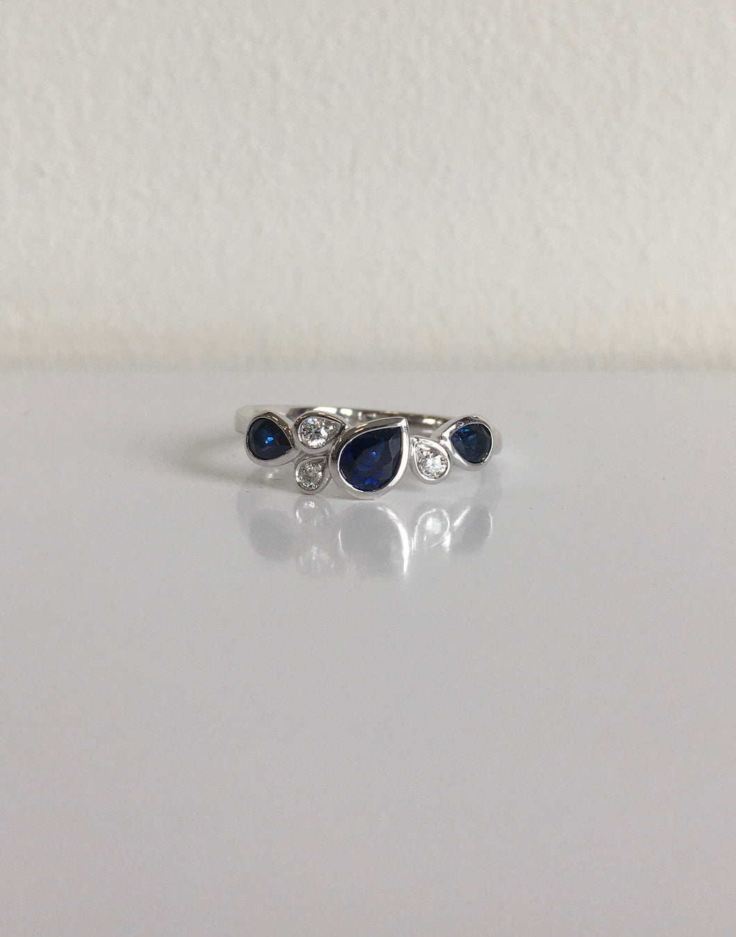 Diamond and Blue Sapphire White Gold Ring. 