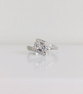 14k White Gold Diamond Duet Ring