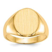 Load image into Gallery viewer, 14k Yellow Gold Signet Ring

